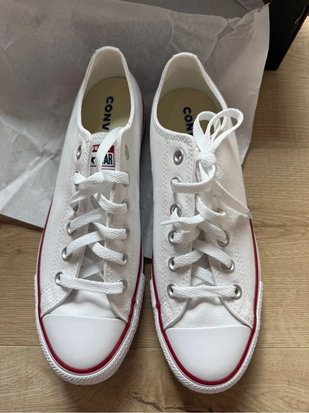 Converse Chuck Taylor All Star Low Top Sneaker | Men’s 7.5 US | Women’s 9.5 US